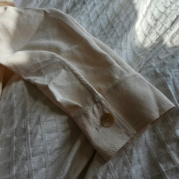 Aritzia Wilfred New Flowy Button-up Shirt - 2020 - Light Birch - Sz S - NWT - Picture 7 of 15